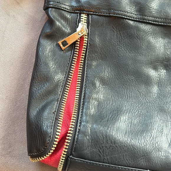 Attitude, black bag with red inserts - Picture 2 of 5